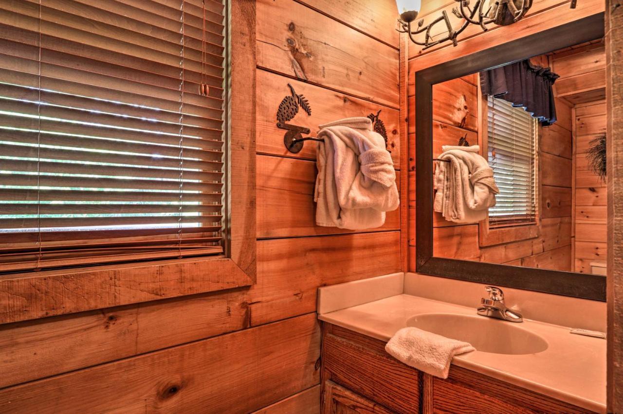 Pigeon Forge Getaway With Covered Patio And Hot Tub! Exterior foto